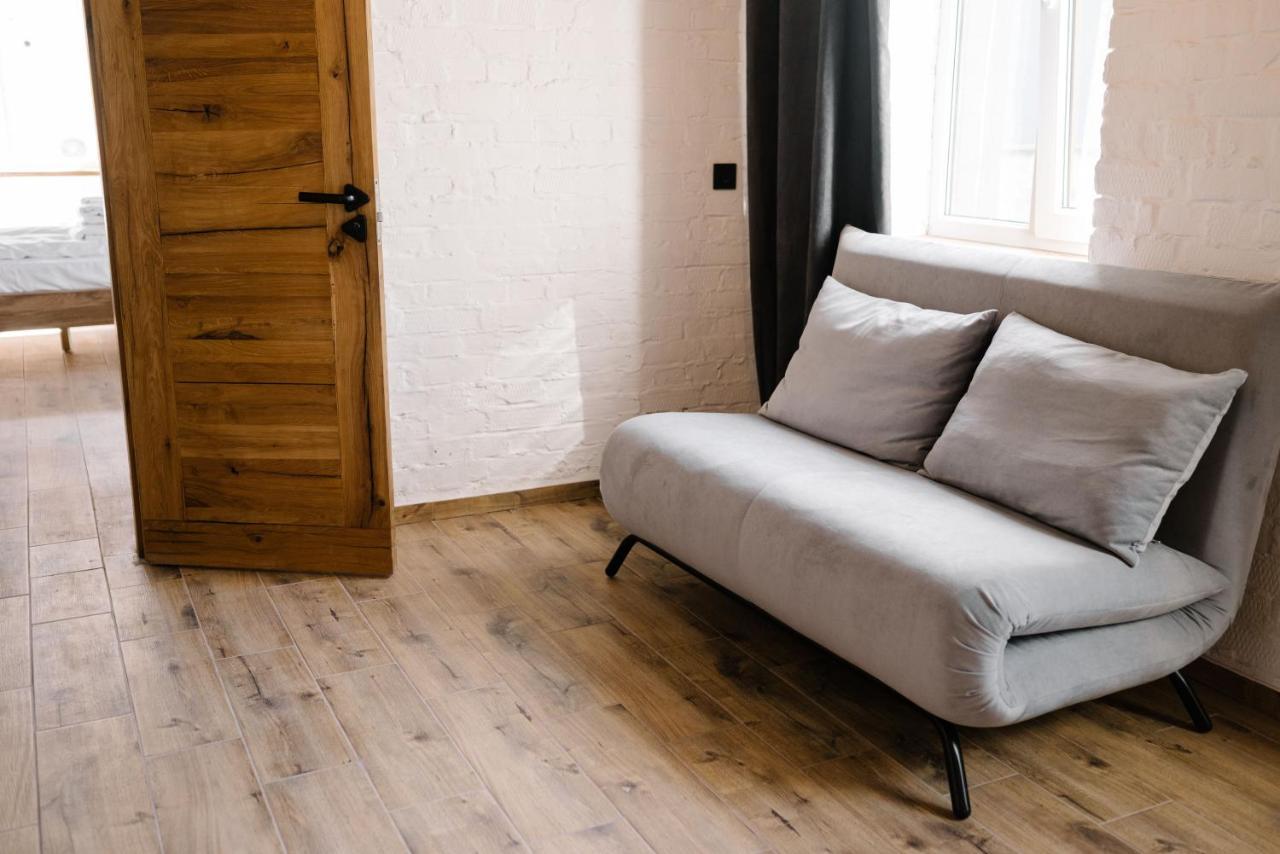Hotel Dynasty Kam'janec'-Podil's'kyj Esterno foto