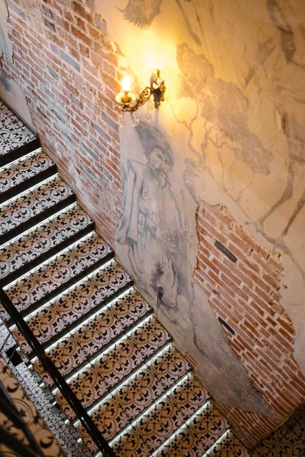 Hotel Dynasty Kam'janec'-Podil's'kyj Esterno foto