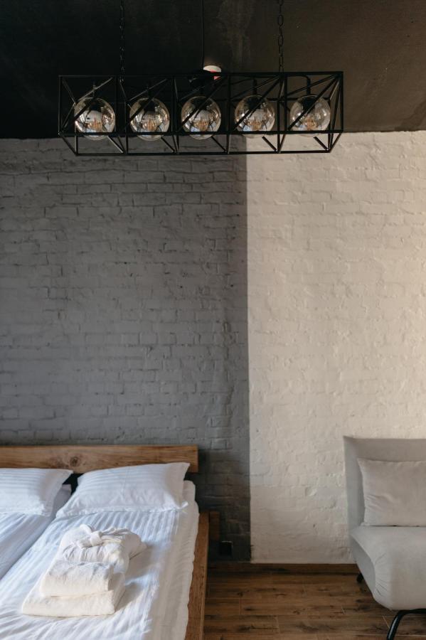 Hotel Dynasty Kam'janec'-Podil's'kyj Esterno foto