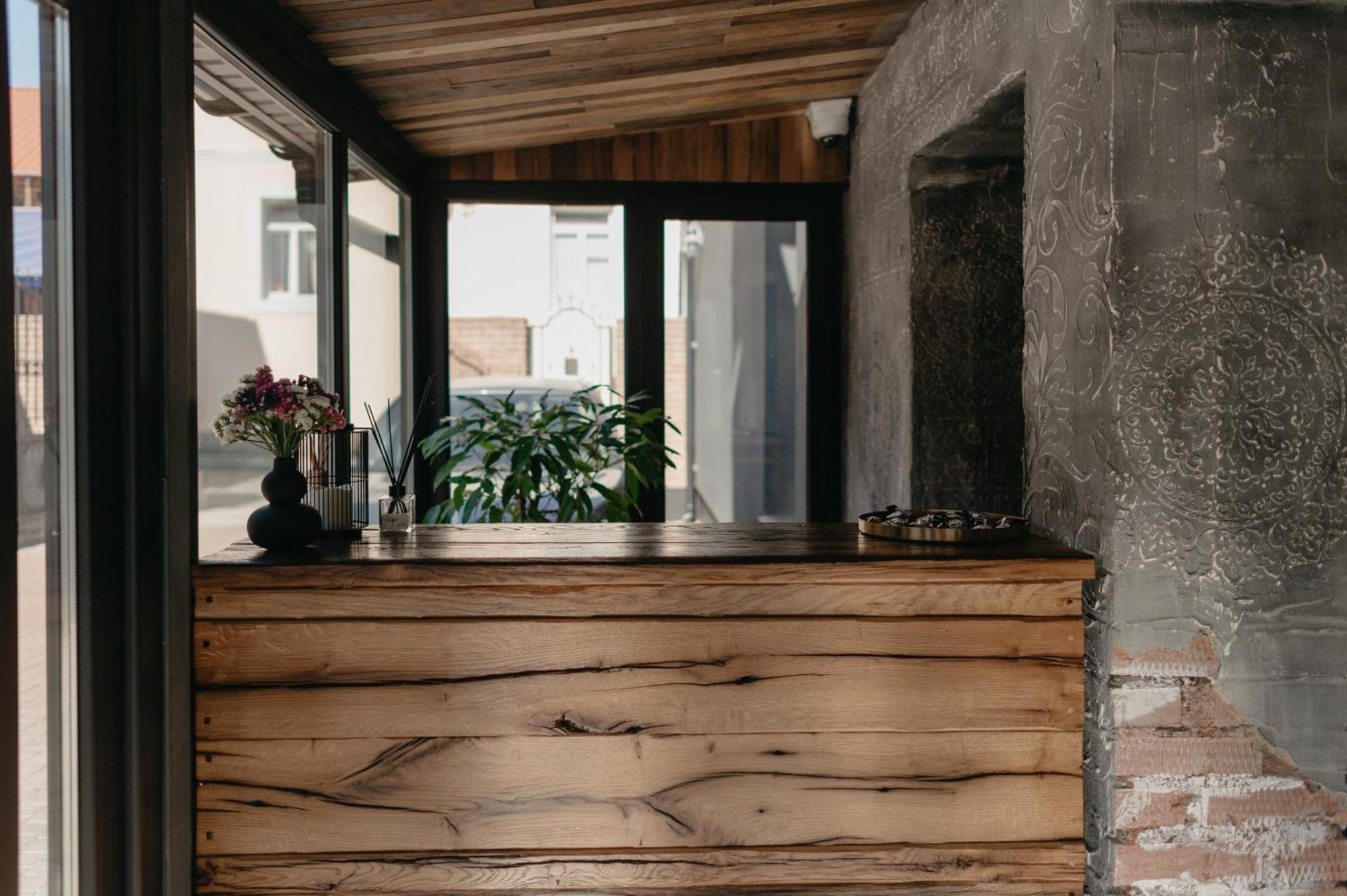 Hotel Dynasty Kam'janec'-Podil's'kyj Esterno foto